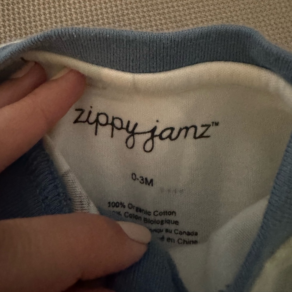 Zippy Jamz - zipper footsie